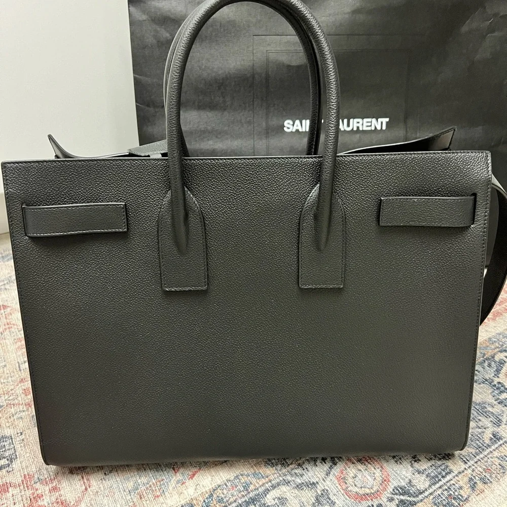 SAINT LAURENT Sac du Jour (Large in Grained Leather) - Picture 8 of 13